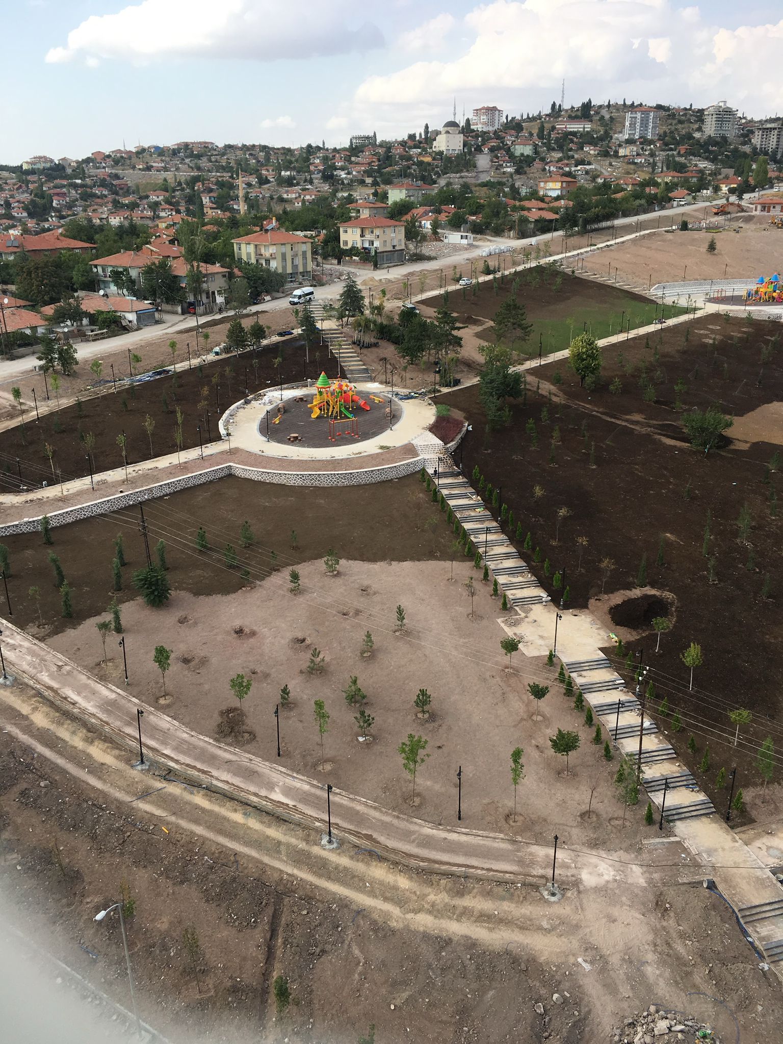 Site İçi Yol ve Peyzaj İşleri (Gölbaşı, İncek, Çankaya, Çayyolu) Resim